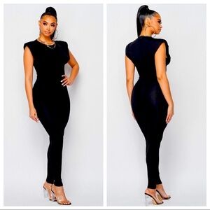 J. ELISE BOUTIQUE FITTED BODYCON BLACK POWER SHOULDER SLEEVELESS SOLID JUMPSUIT